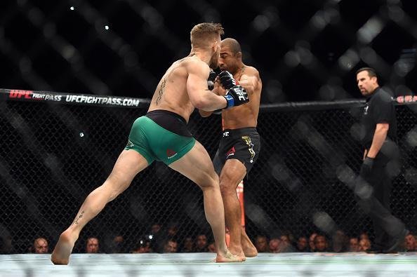 Imagens do incrvel nocaute de Conor McGregor sobre Jos Aldo