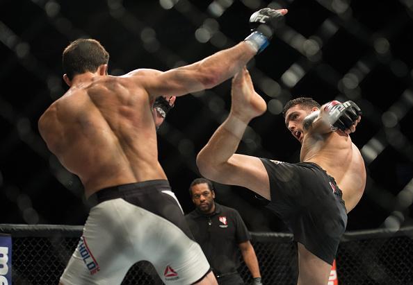 Fotos da batalha entre Luke Rockhold e Chris Weidman