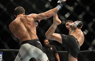 Fotos da batalha entre Luke Rockhold e Chris Weidman