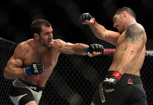 Fotos da batalha entre Luke Rockhold e Chris Weidman