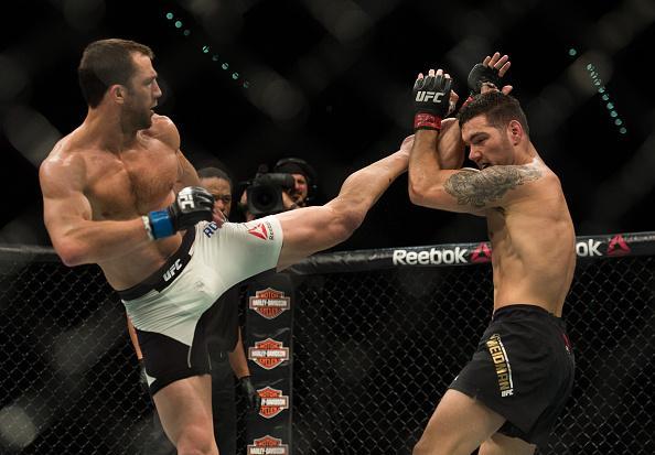 Fotos da batalha entre Luke Rockhold e Chris Weidman