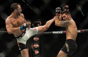 Fotos da batalha entre Luke Rockhold e Chris Weidman