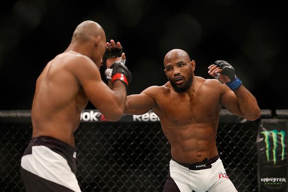 Imagens da polmica derrota de Ronaldo Jacar no UFC 194