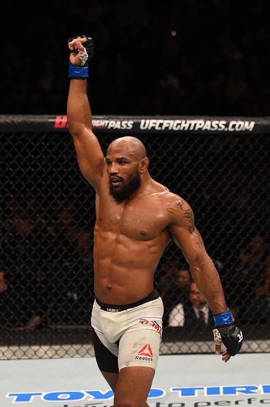 Imagens da polmica derrota de Ronaldo Jacar no UFC 194