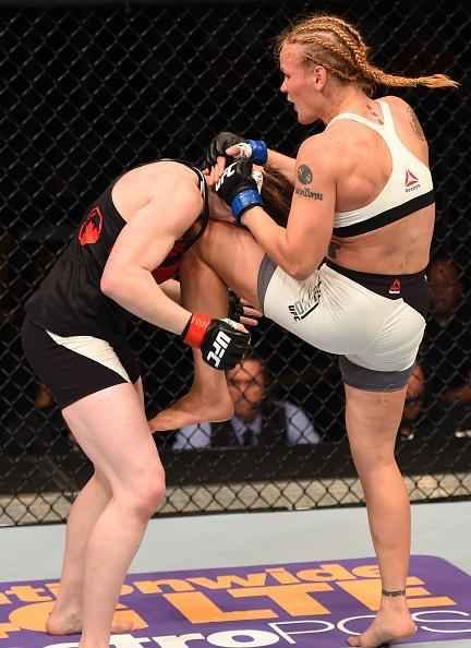 Valentina Shevchenko vence Sarah Kaufman por deciso dividida