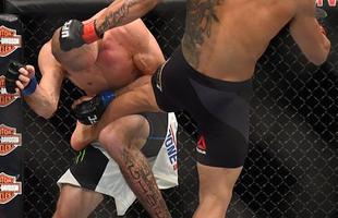 Na luta principal do UFC em Orlando, Rafael dos Anjos detonou Donald Cerrone e manteve cinturo dos leves, com nocaute em apenas 1min06seg