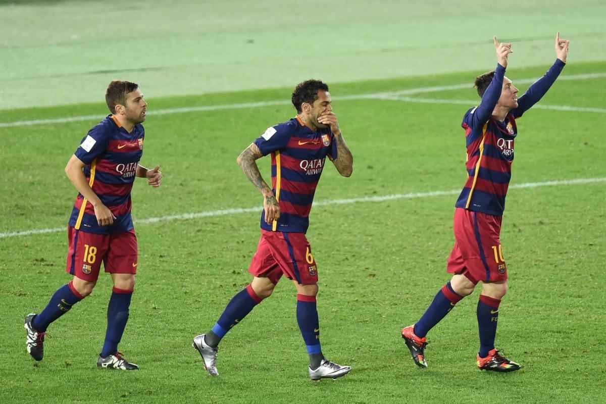 Barcelona vence o River Plate e conquista o tricampeonato mundial de clubes no Japo