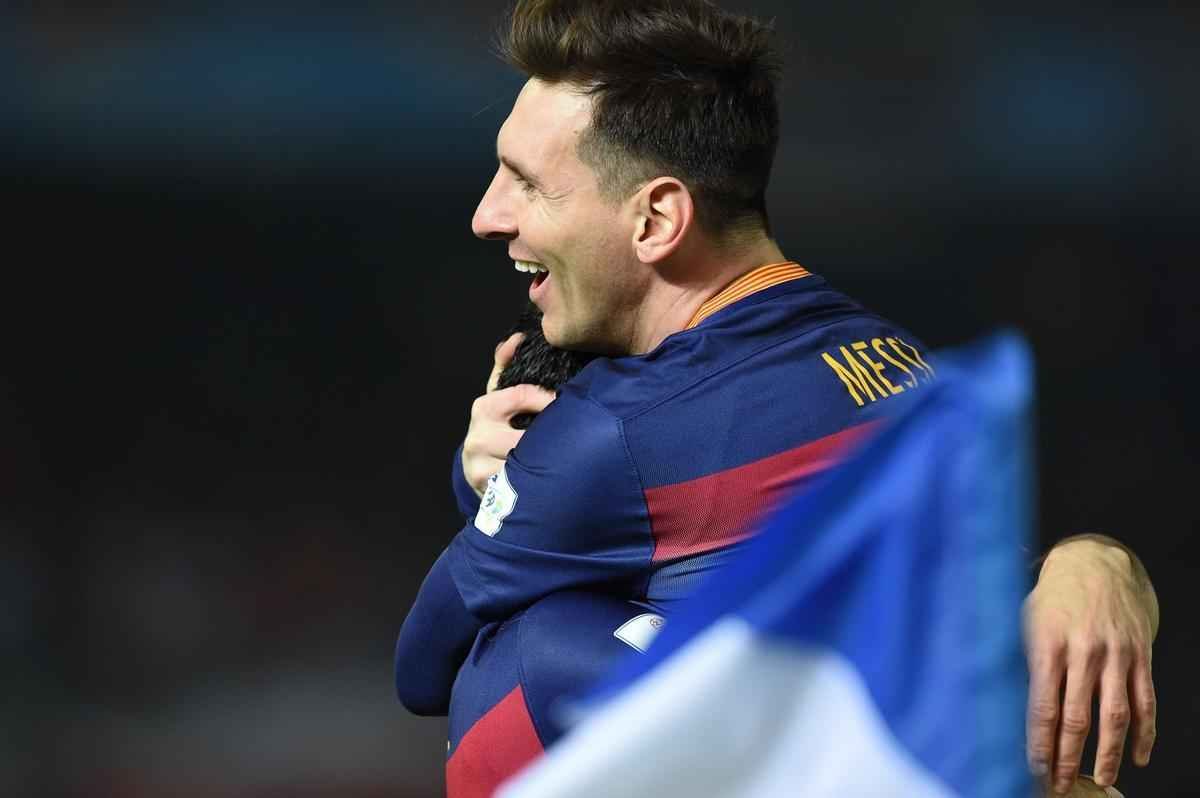 Barcelona vence o River Plate e conquista o tricampeonato mundial de clubes no Japo