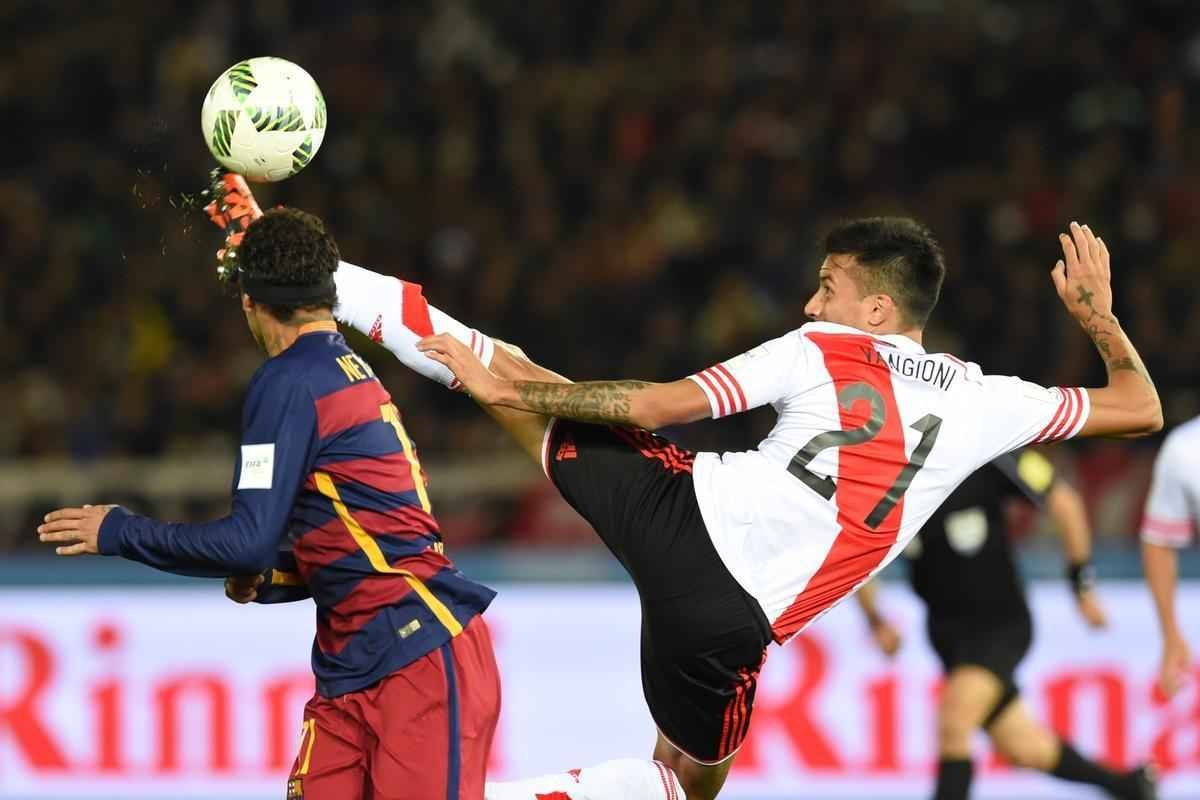 Barcelona vence o River Plate e conquista o tricampeonato mundial de clubes no Japo