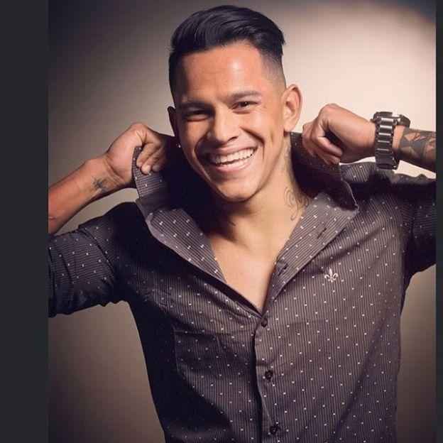 Giovanni Augusto, meia do Atltico: Um Feliz Natal a Todos