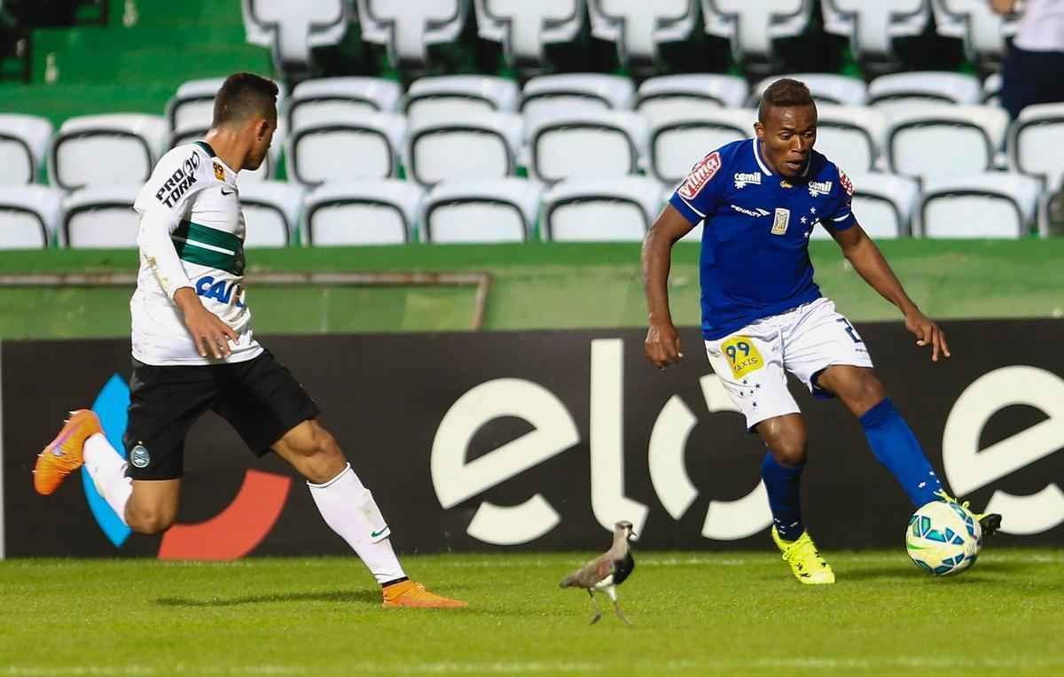 Par chegou ao Cruzeiro depois de se destacar pelo Bahia, disputou 13 jogos e no balanou as redes