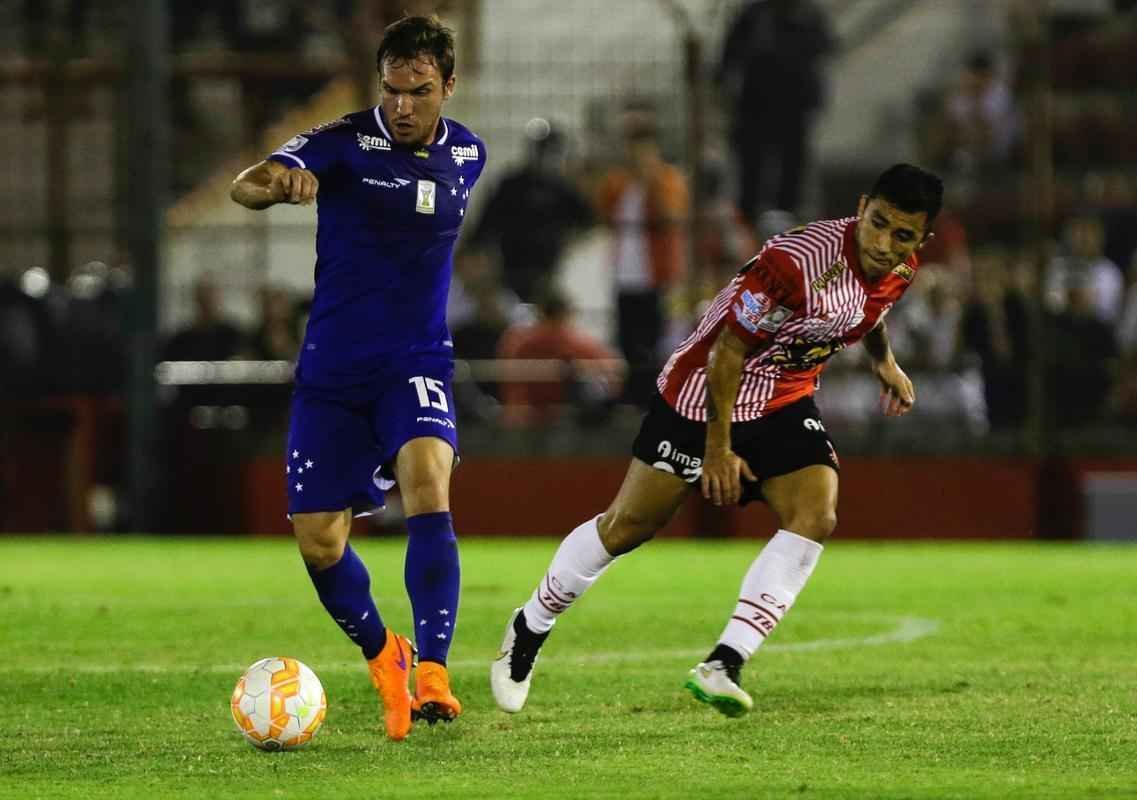 O volante Willian Farias disputou 16 partidas na temporada 2015