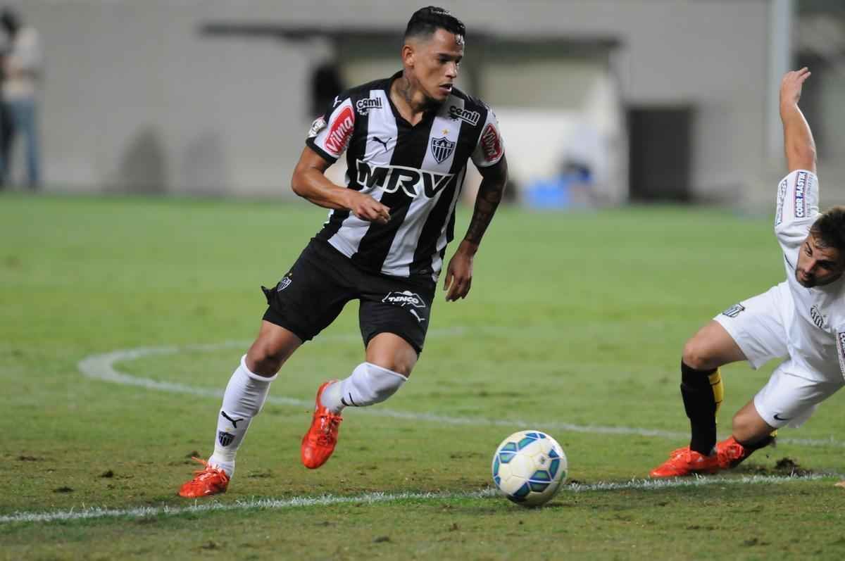 Afastado no comeo do ano, Giovanni Augusto entrou nos planos do clube e fez 40 jogos. Marcou cinco gols. Deu 11 assistncias