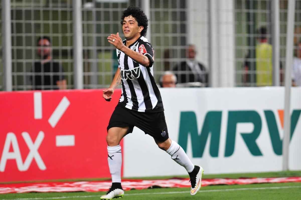 O mais participativo da equipe, Luan esteve em 51 jogos. Balanou as redes 12 vezes. Deu 10 assistncias para os companheiros