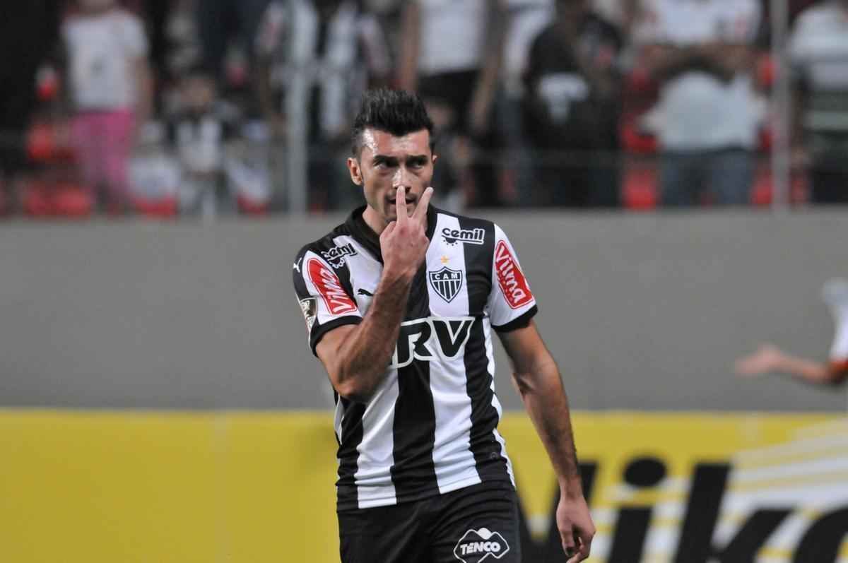 Dtolo: 44 jogos, nove gols, cinco assistncias, foram os nmeros do argentino com a camisa alvinegra em 2015