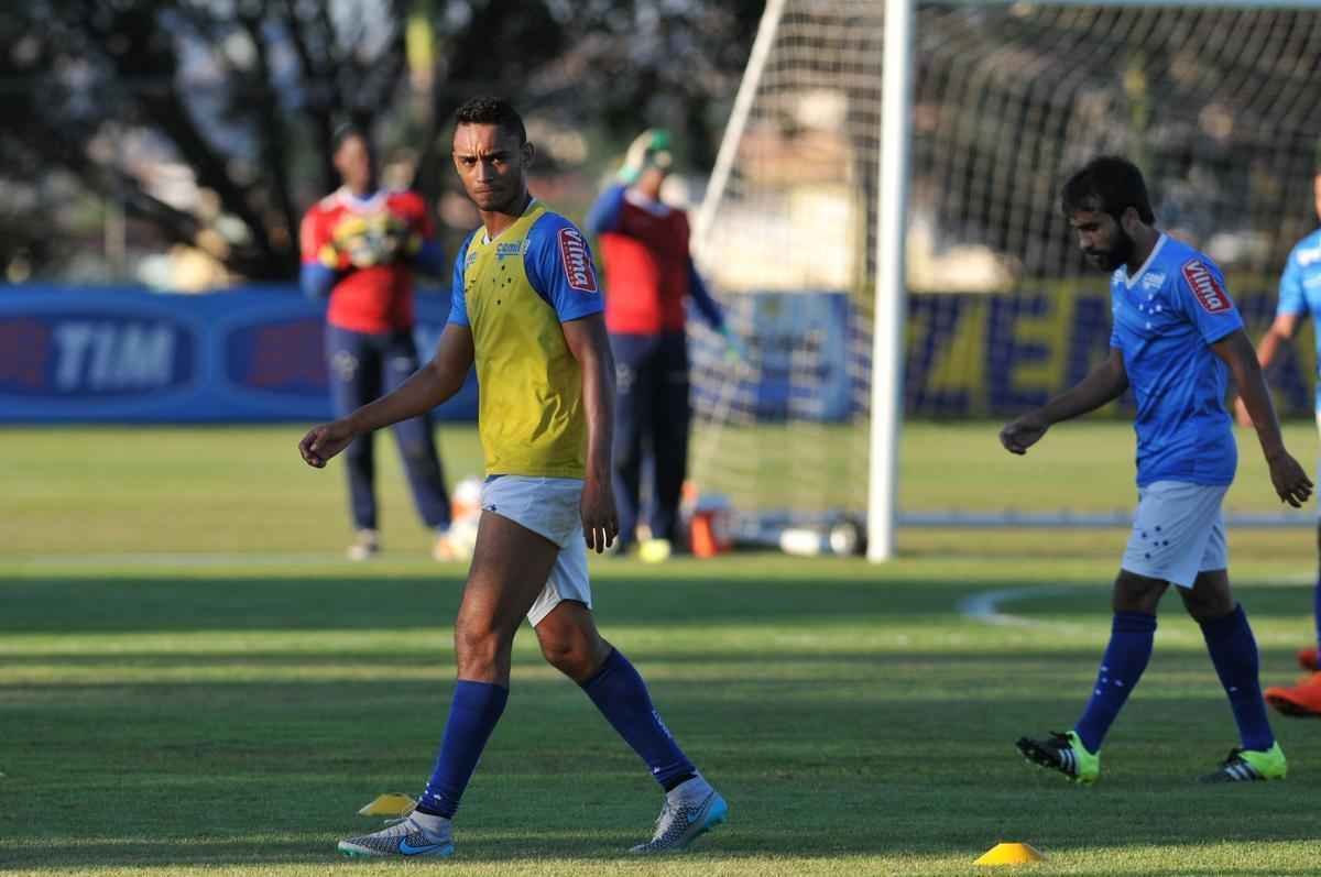 O volante Eurico disputou oito jogos na temporada 2015 e deu uma assistncia, em jogo pelo Campeonato Mineiro
