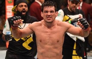 Demian Maia vem de quatro vit�rias consecutivas, tr�s delas em 2015. O brasileiro est� em 5� no ranking e v� de camarote a disputa pelo cintur�o dos meio-m�dios. Ele deve ser o pr�ximo desafiante da categoria
