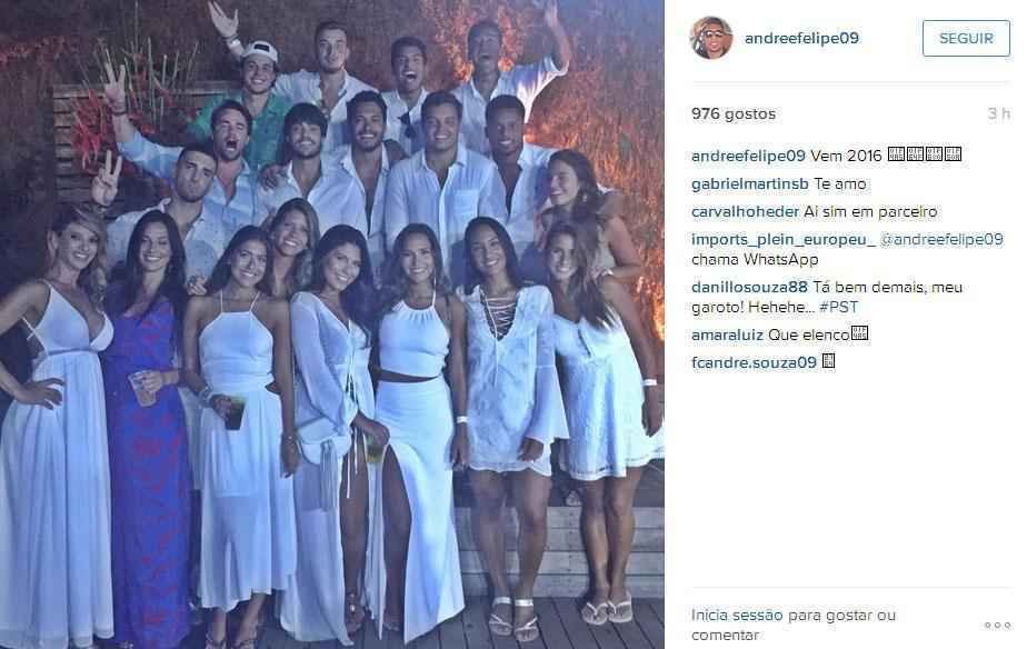 O atacante Andr� celebrou o ano com os amigos