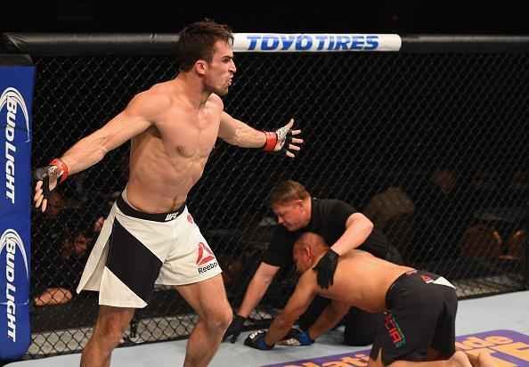  Sheldon Westcott venceu Edgar Garcia por nocaute tcnico no primeiro round