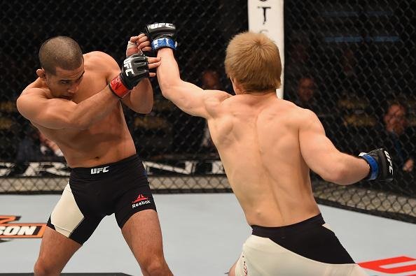 Michinori Tanaka venceu Joe Soto por deciso dividida dos juzes 