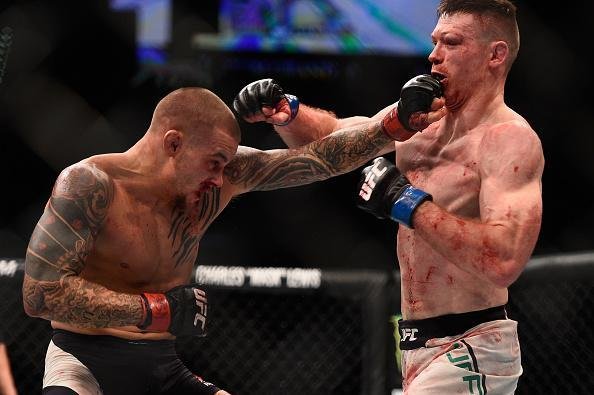 Dustin Poirier venceu Joseph Duffy por deciso unnime 