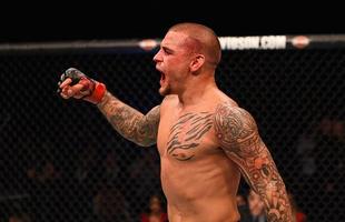 Dustin Poirier venceu Joseph Duffy por deciso unnime 