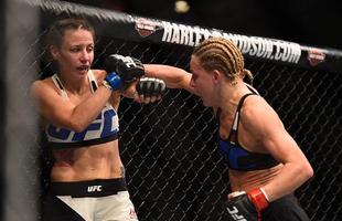 Justine Kish venceu Nina Ansaroff por deciso unnime