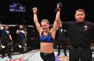 Justine Kish venceu Nina Ansaroff por deciso unnime