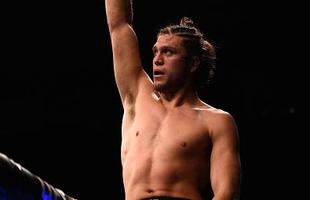 Brian Ortega venceu Diego Brando por finalizao no terceiro round