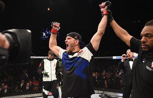 Stipe Miocic venceu Andrei Arlovski por nocaute tcnico no primeiro round