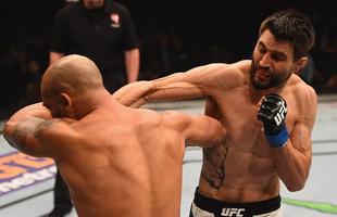 Imagens da guerra entre Robbie Lawler e Carlos Condit pelo cinturo dos meio-mdios, no UFC 195. Lawler levou a melhor depois de cinco round, por deciso dividida dos juzes 