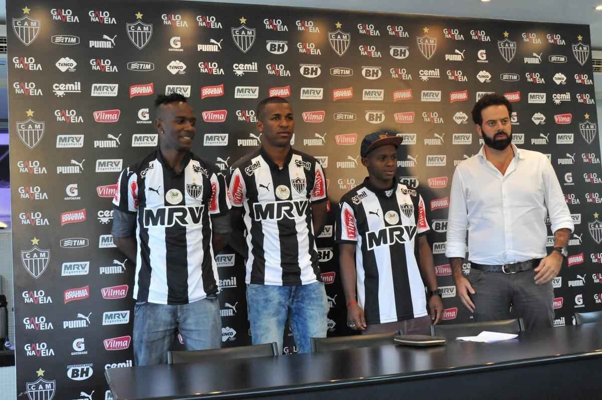 Veja imagens da apresentao de Hyuri, Erazo e Juan Cazares, novos reforos do Atltico