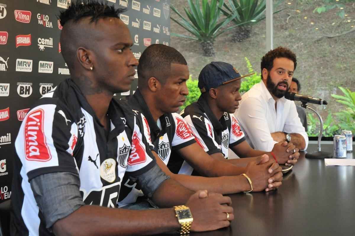 Veja imagens da apresentao de Hyuri, Erazo e Juan Cazares, novos reforos do Atltico