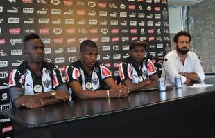 Veja imagens da apresentao de Hyuri, Erazo e Juan Cazares, novos reforos do Atltico