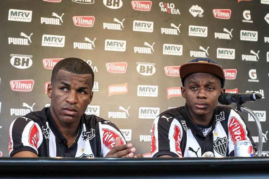 Veja imagens da apresentao de Hyuri, Erazo e Juan Cazares, novos reforos do Atltico