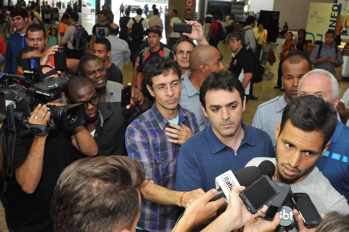 Meia argentino recebeu carto do programa scio do futebol e concedeu entrevista