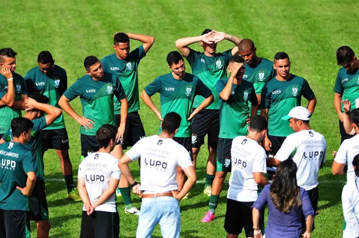 Com muitas novidades, Amrica se apresentou para a temporada 2016 na tarde desta tera-feira, no Lanna Drumond