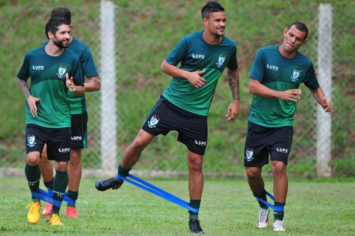 Com muitas novidades, Amrica se apresentou para a temporada 2016 na tarde desta tera-feira, no Lanna Drumond