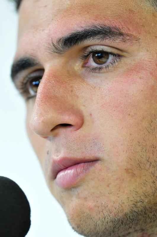 Com muitas novidades, Amrica se apresentou para a temporada 2016 na tarde desta tera-feira, no Lanna Drumond. Na imagem, o lateral-esquerdo Danilo.