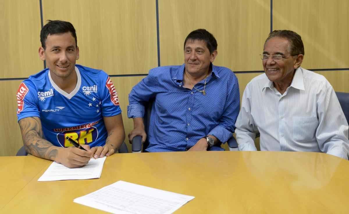 Cruzeiro se reapresentou nesta quarta-feira, na Toca da Raposa II, com novidades