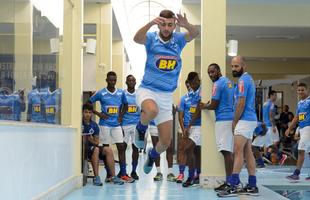 Cruzeiro se reapresentou nesta quarta-feira, na Toca da Raposa II, com novidades