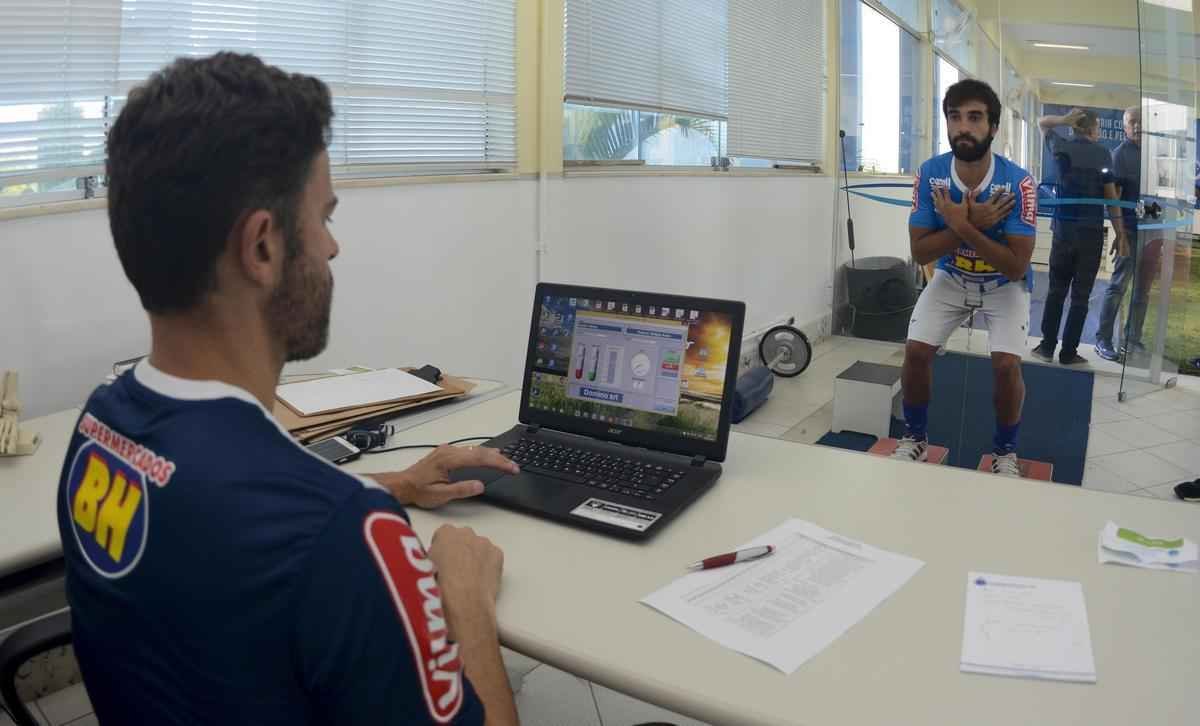 Cruzeiro se reapresentou nesta quarta-feira, na Toca da Raposa II, com novidades