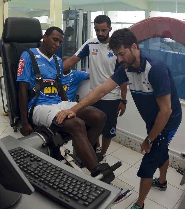 Cruzeiro se reapresentou nesta quarta-feira, na Toca da Raposa II, com novidades