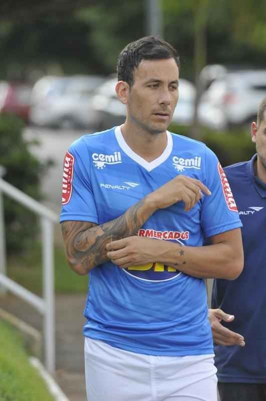 Cruzeiro se reapresentou nesta quarta-feira, na Toca da Raposa II, com novidades