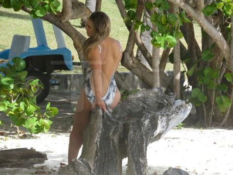 Imagens do ensaio de Ronda Rousey para Sports Illustrated 