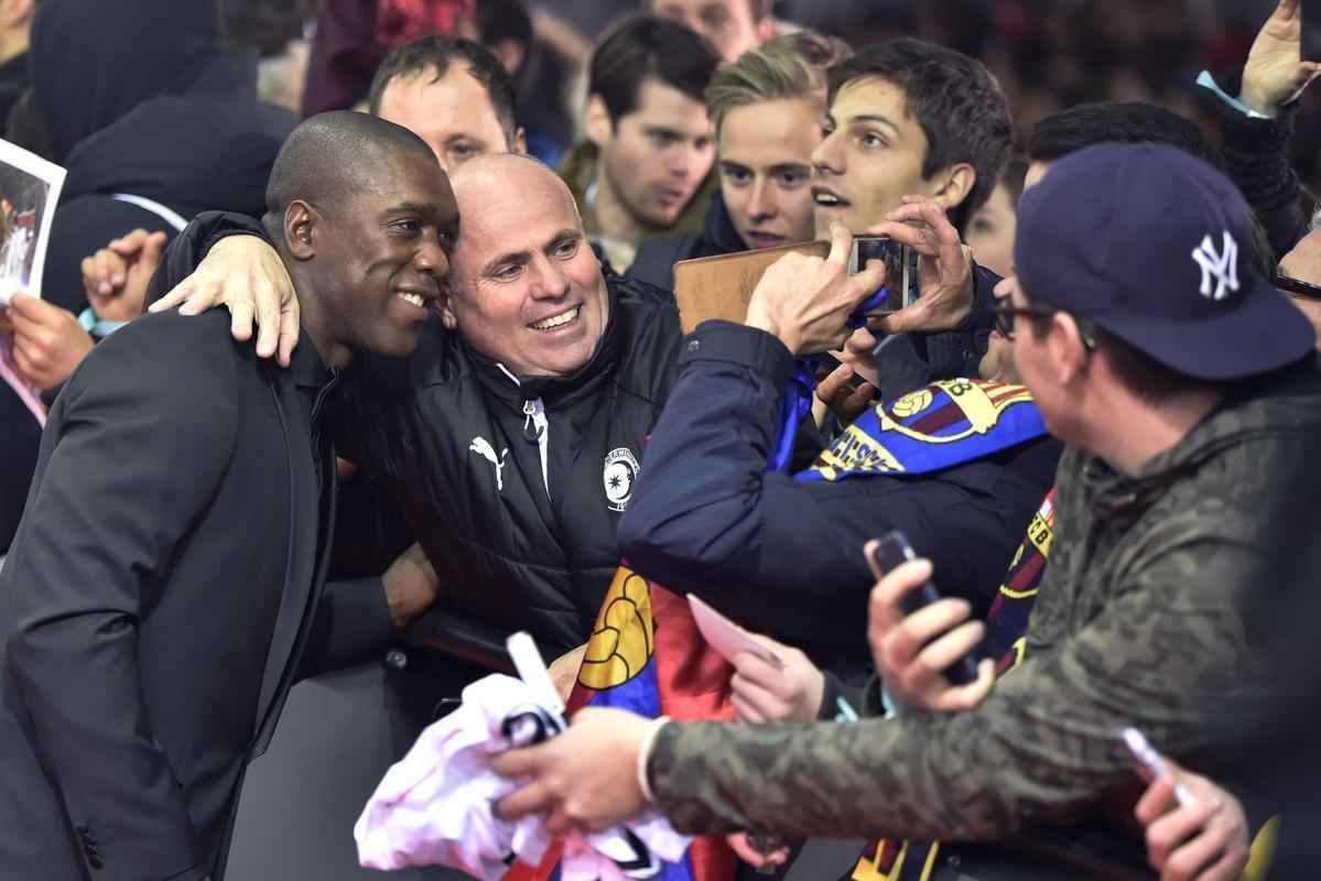 Confira as fotos dos bastidores e da cerimnia da Bola de Ouro