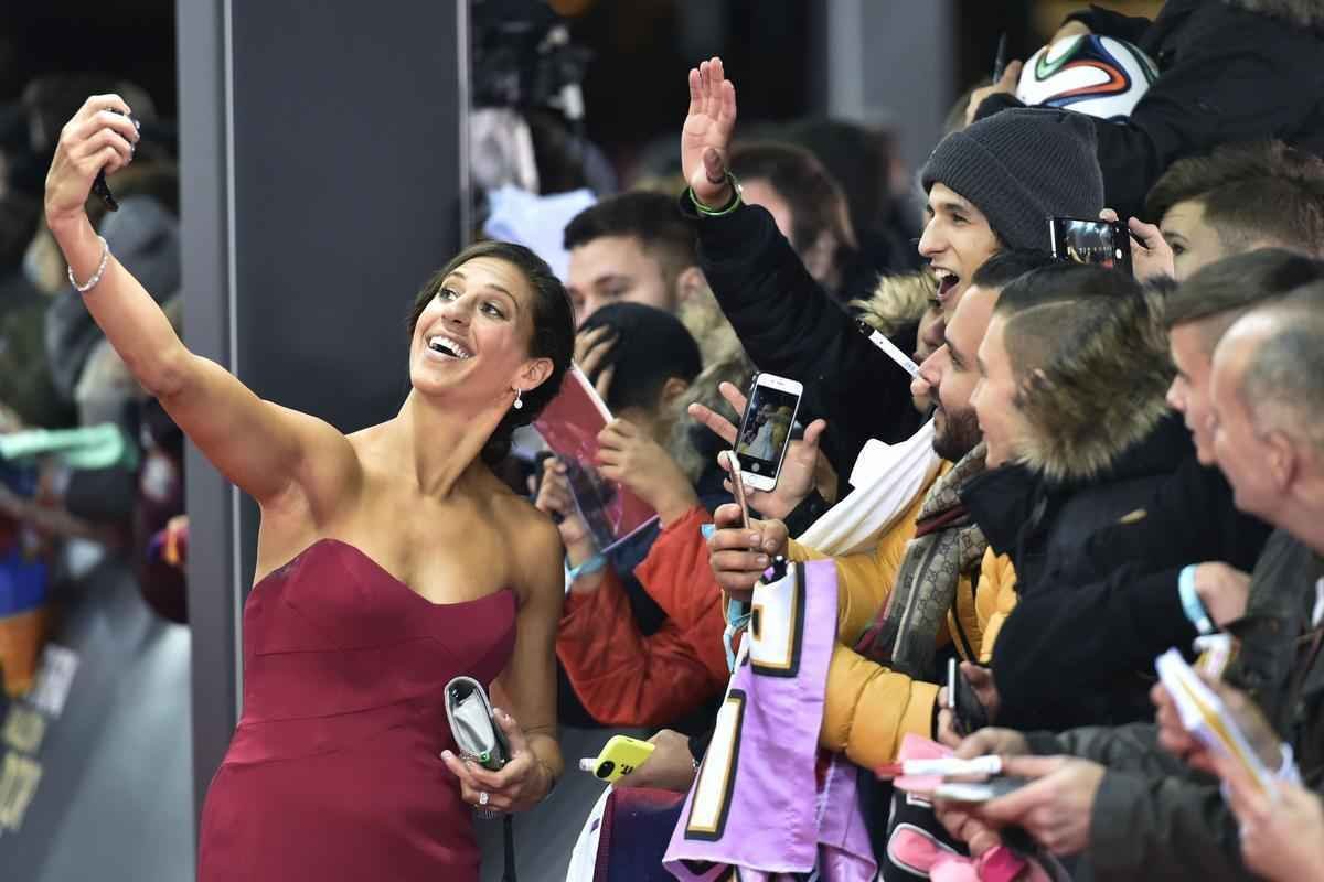 Confira as fotos dos bastidores e da cerimnia da Bola de Ouro