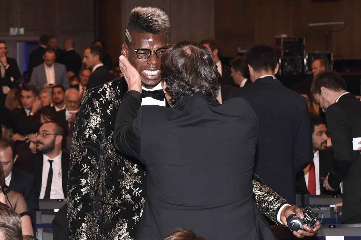 Confira as fotos dos bastidores e da cerimnia da Bola de Ouro