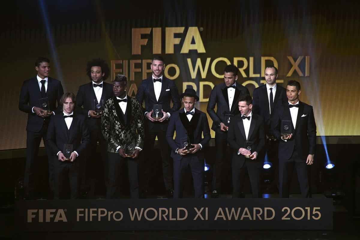 Confira as fotos dos bastidores e da cerimnia da Bola de Ouro