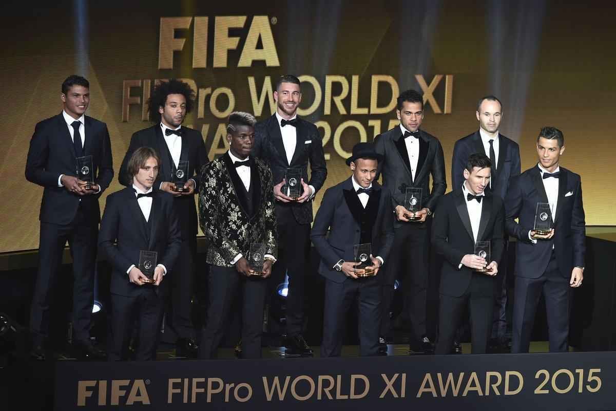 Confira as fotos dos bastidores e da cerimnia da Bola de Ouro